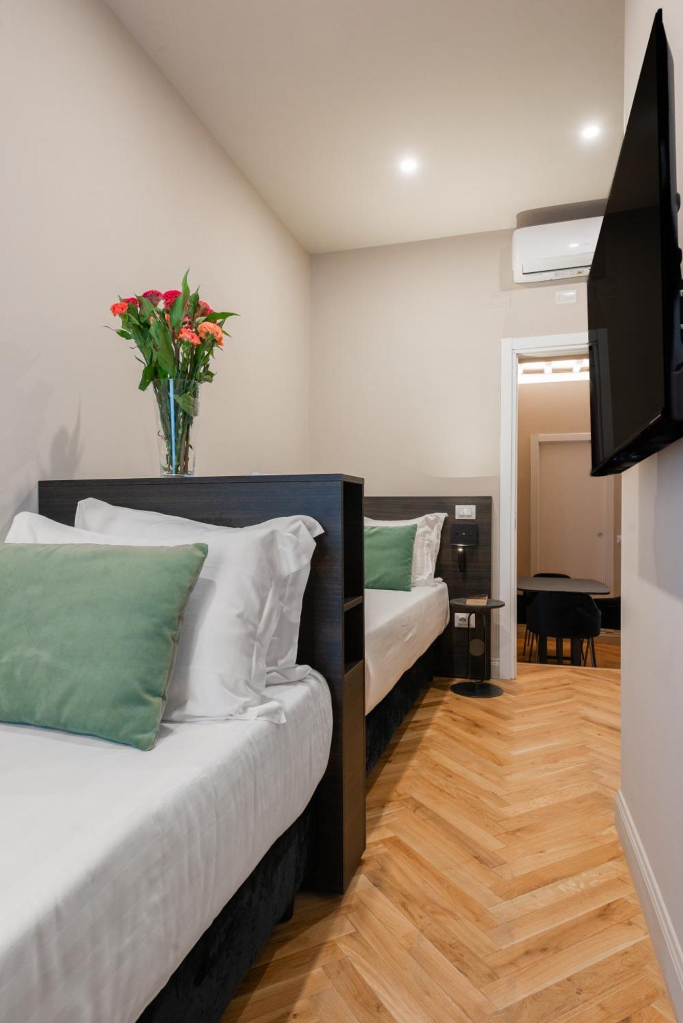 H77 Apartments - Maison D'Art Collection Рим Экстерьер фото
